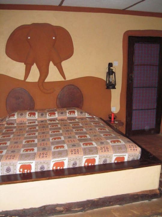 Zimmer Hotel Amboseli Sopa Lodge