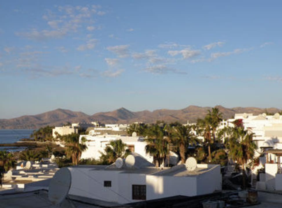 Blick aus dem Schlafzimmerfenster Bungalows & Appartements Playamar