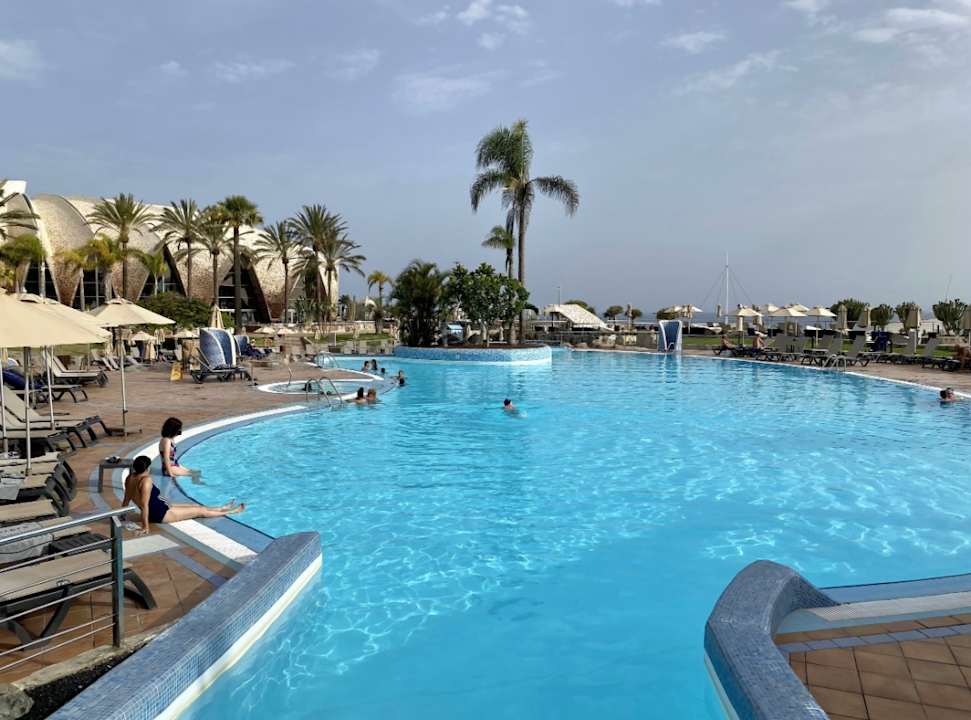 Pool H10 Playa Meloneras Horizons Collection