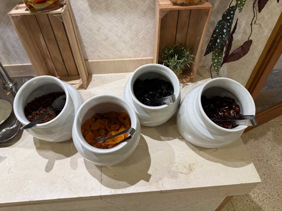 Gastro Valentin Grand Park Suite Hotel