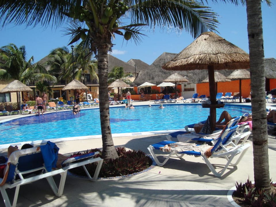Pool Allegro Playacar