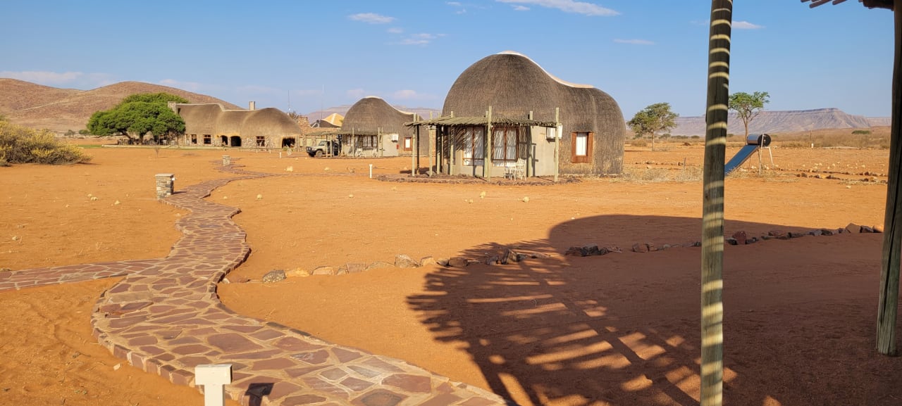 Außenansicht We Kebi Safari Camp