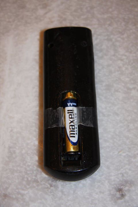 TV-Fernbedienung hinten mal offen Hotel Minos Mare Beach