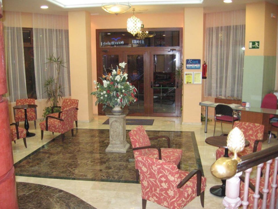 Hol w budynku hotelowym nr 2 Hotel Perla Marina