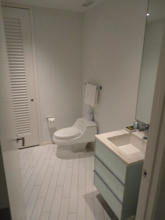 Suite 1111 W South Beach