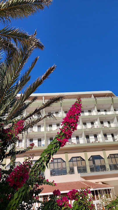 Gartenanlage Adora Hotel & Resort