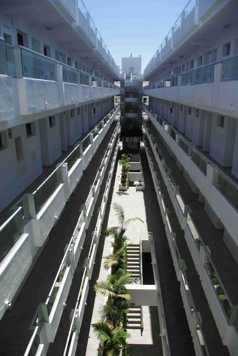 Der Patio, hell und einladend LABRANDA Marieta - Adults only