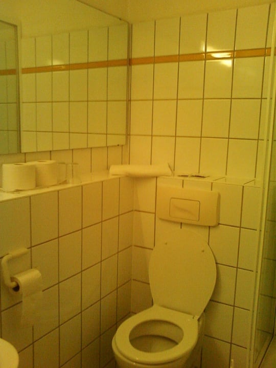 Ein kleines Bad ohne ausreichende Belüftung Panoramic - Ihr Apartmenthotel im Harz