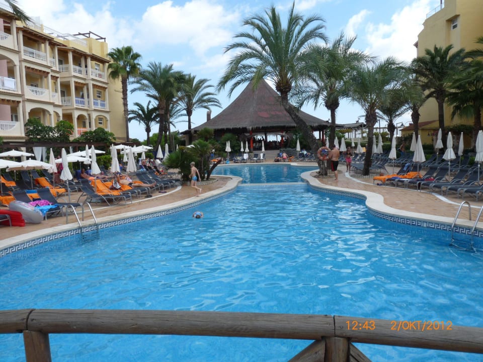 Der kalte Pool - daher meist leer! Zafiro Bahia