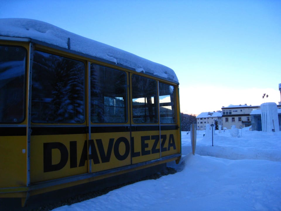 Käsefondue in der Gondolezza Hotel Steinbock Pontresina
