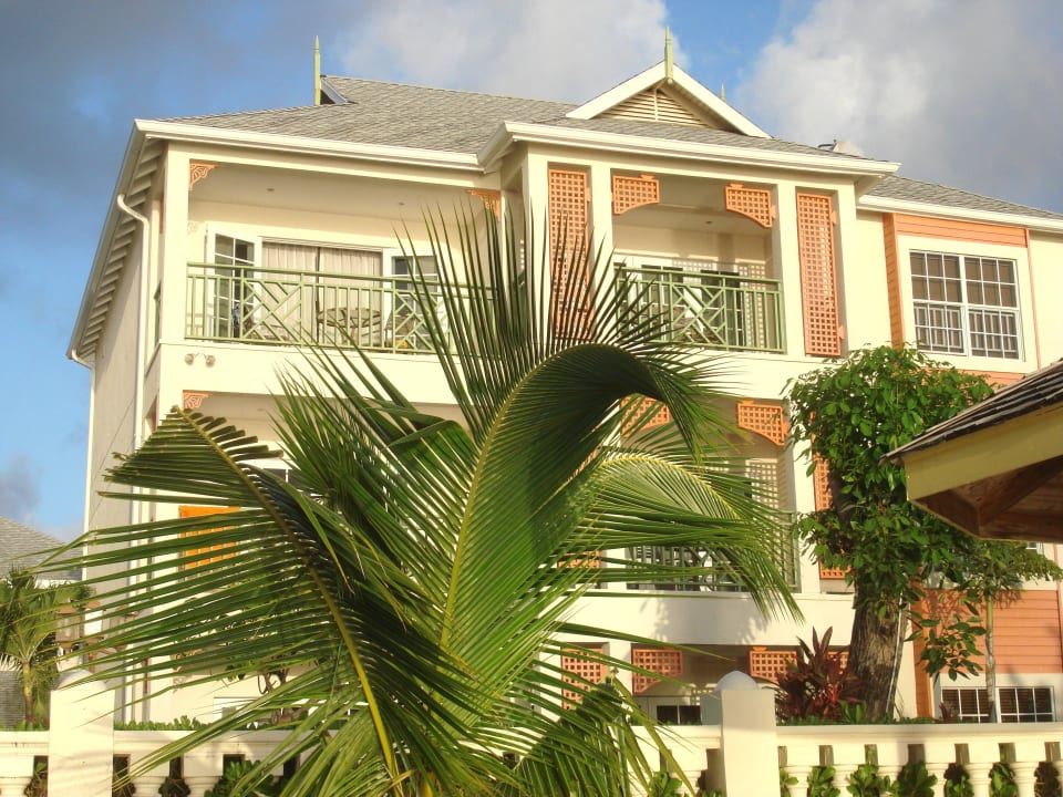 Gepflegte Hotelanlage Bay Gardens Beach Resort