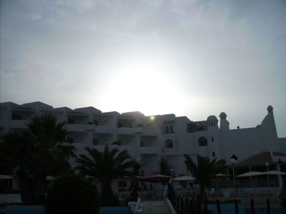 Sonnenuntergang Hotel El Mouradi Skanes Beach