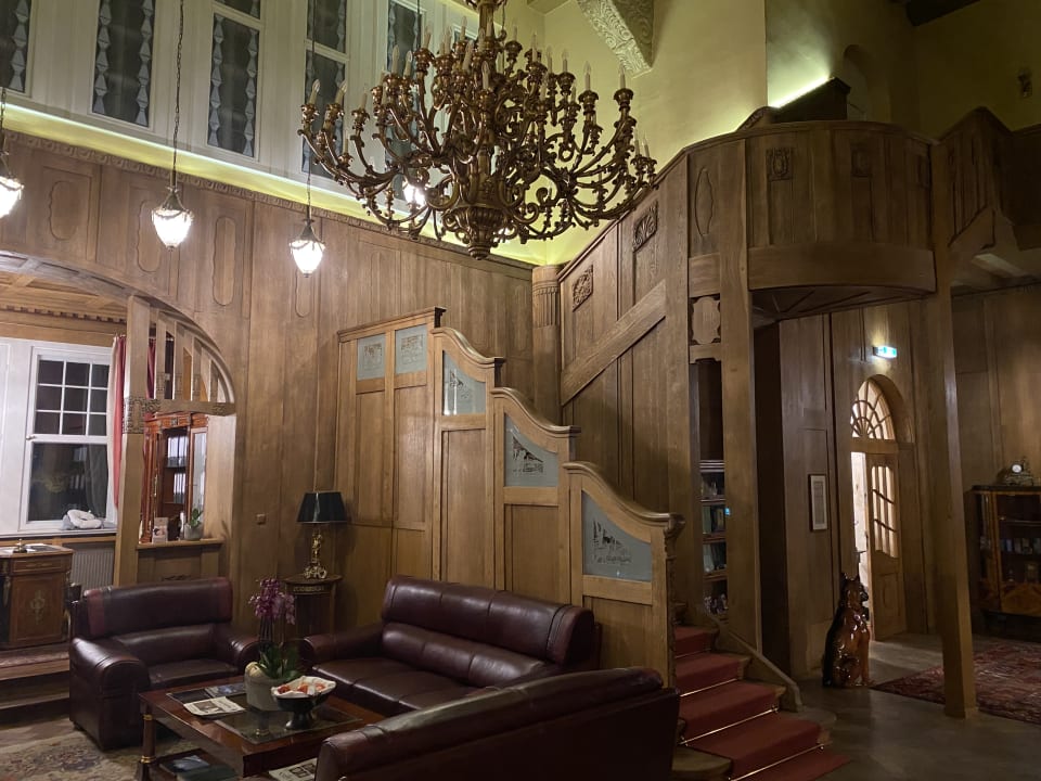 Lobby Bernsteinschloss
