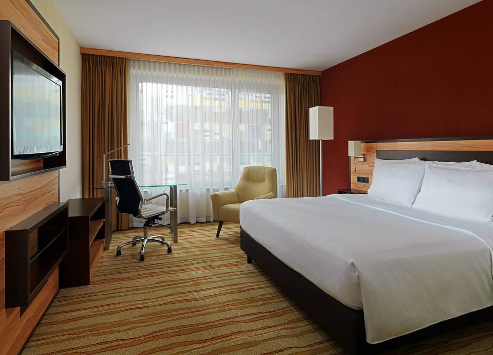 Standard Guest Room Hotel Courtyard by Marriott Düsseldorf Hafen