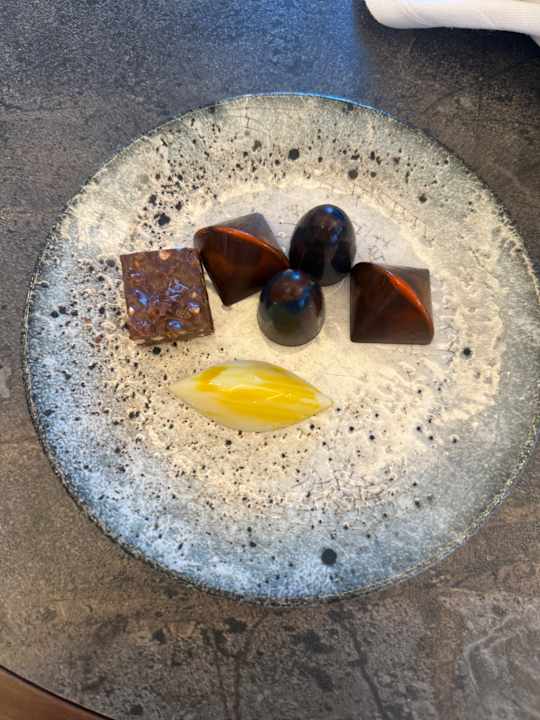 Gastro Anda Barut Collection