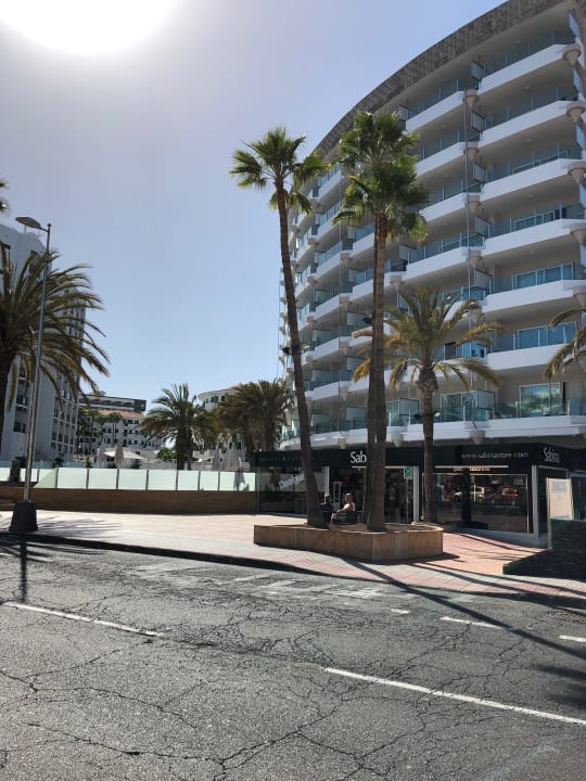 Außenansicht Bull Escorial & Spa