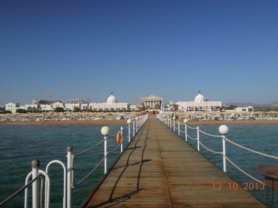 Badesteg, Strand und Hotelanlage Kaya Artemis Resort