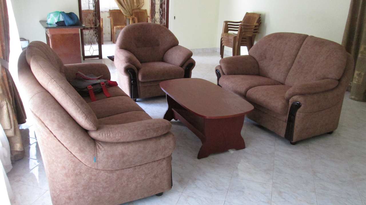 Tv show Travel Lodge Lake View Tourist Resort