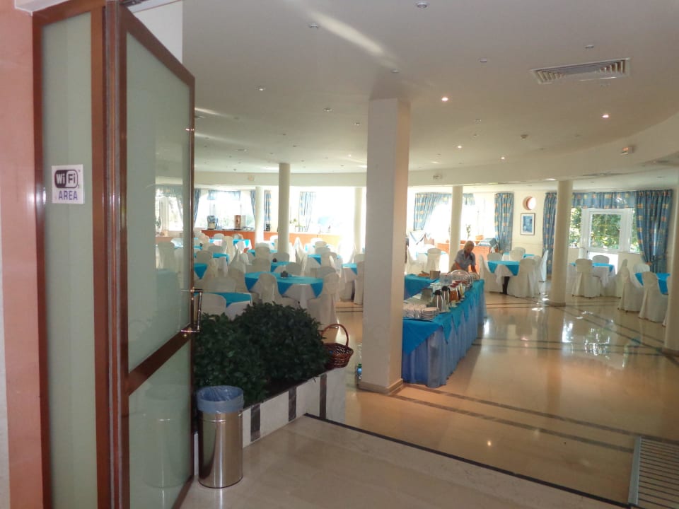 Restaurant bei der Lobby Hotel Kalithea Horizon Royal