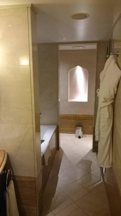 Łazienka  Sheraton Hotel & Resort Abu Dhabi