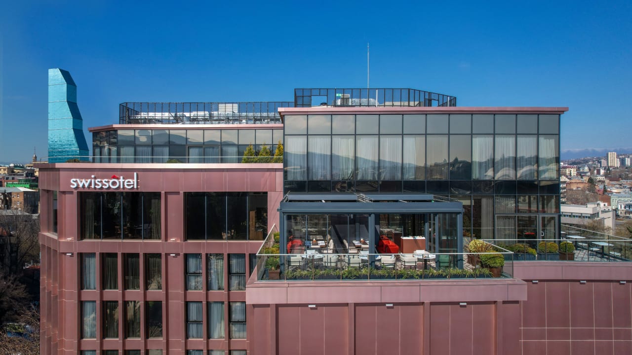 Außenansicht Swissôtel Tbilisi