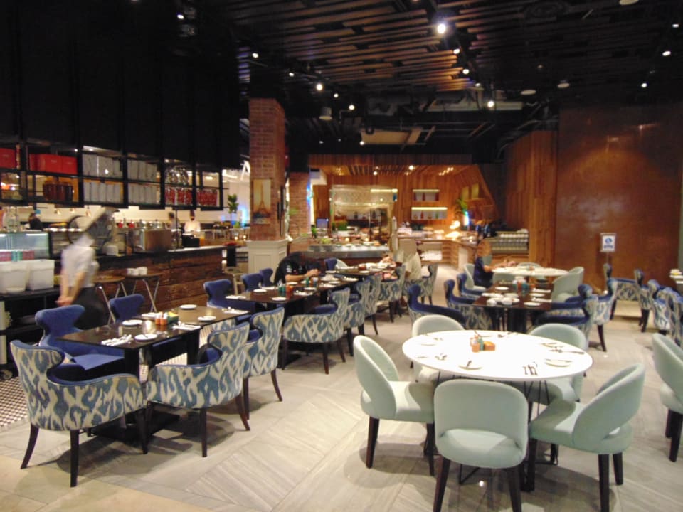 Gastro Movenpick Hotel & Convention Centre KLIA