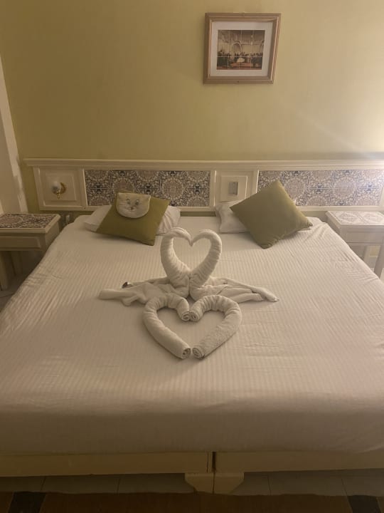 Zimmer Lotus Bay Beach Resort