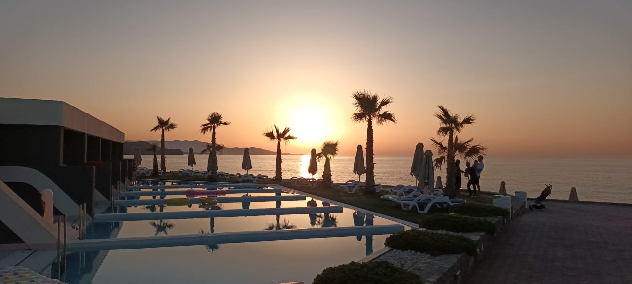 Pool Arina Beach Resort