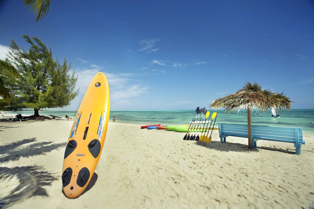 Beach & Sports Viva Fortuna Beach by Wyndham - All Inclusive Resort