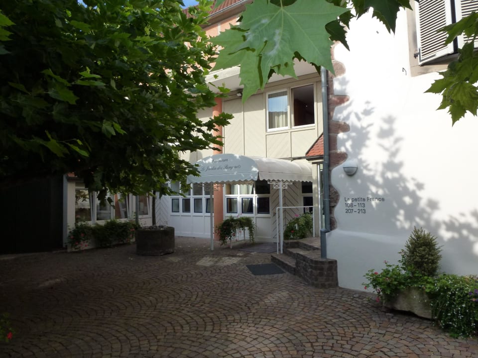 Restauranteingang Hotel A La Cour d'Alsace