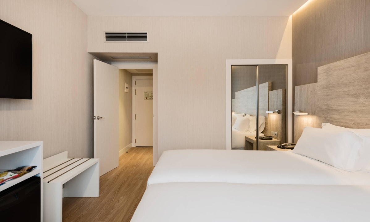 Room NH Madrid Chamberí