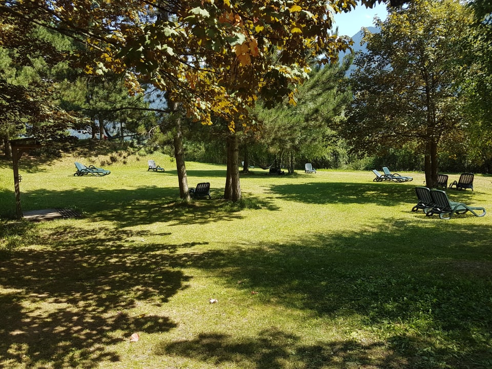 Gartenanlage Residence Aparthotel Des Alpes