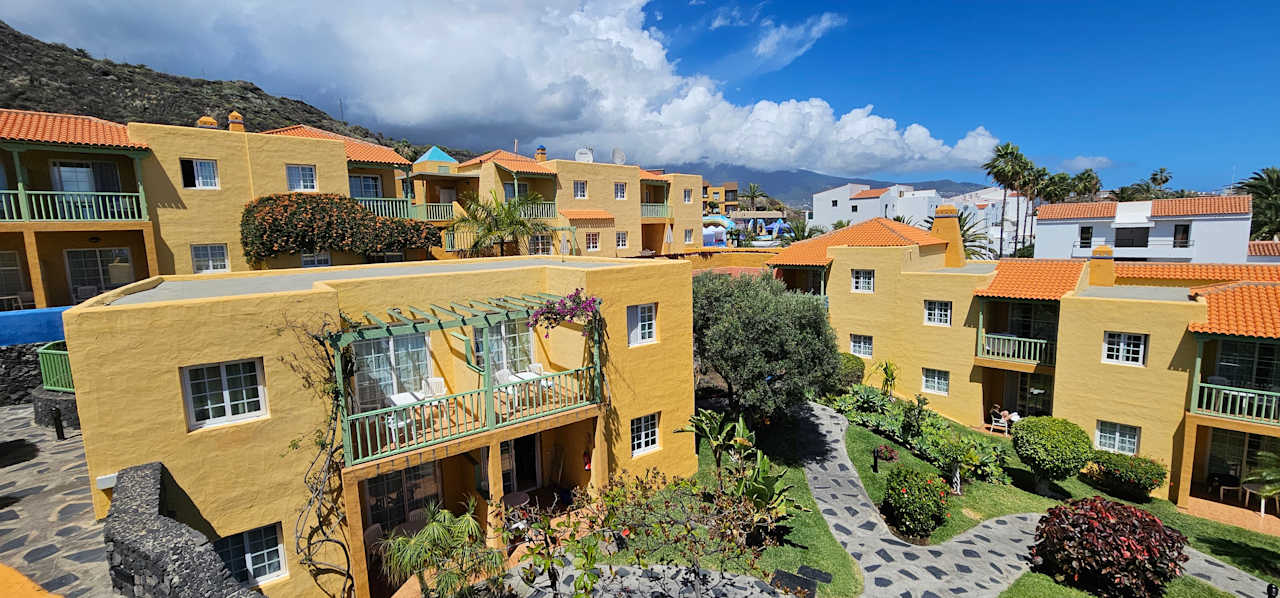 Außenansicht Apartamentos La Caleta