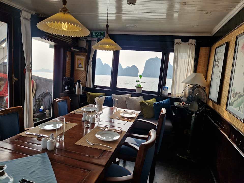 Sonstiges Bhaya Legend Cruises
