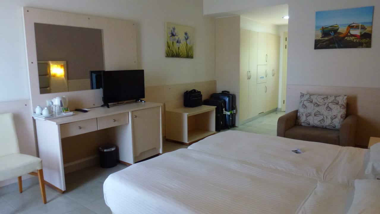 Zimmer Hotel Kouros Palace