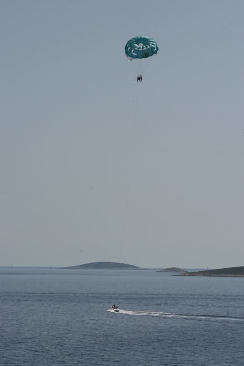 Unbedingt empfehlenswert, 1 mal Parasailing Hotel Zora