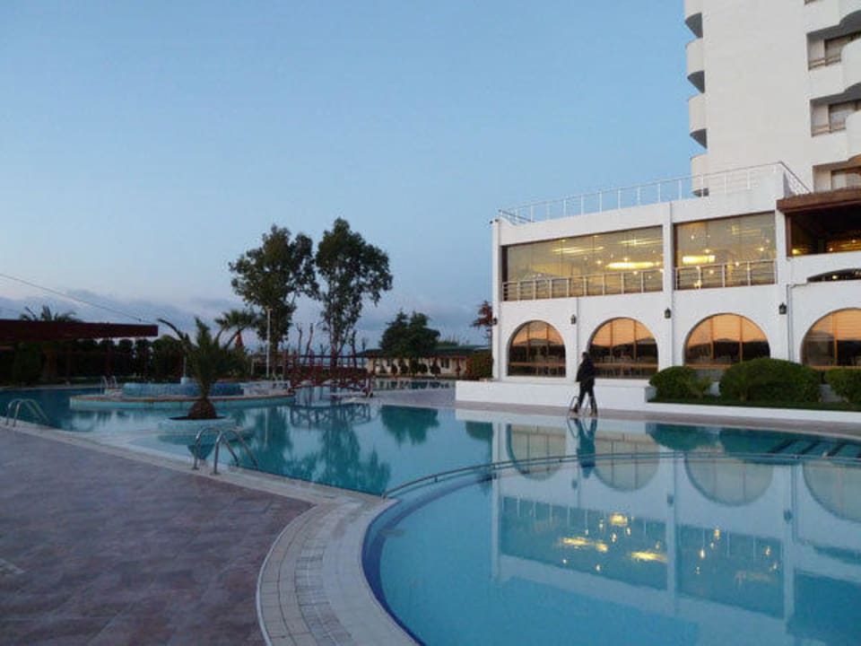 Am Pool Grand Hotel Temizel