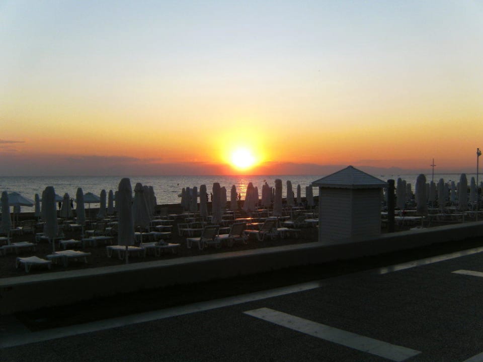Sonnenuntergang Hotel Grand Side