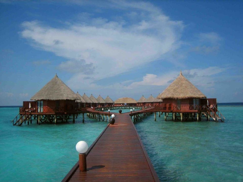 Blick zur Sundownbar Angaga Island Resort