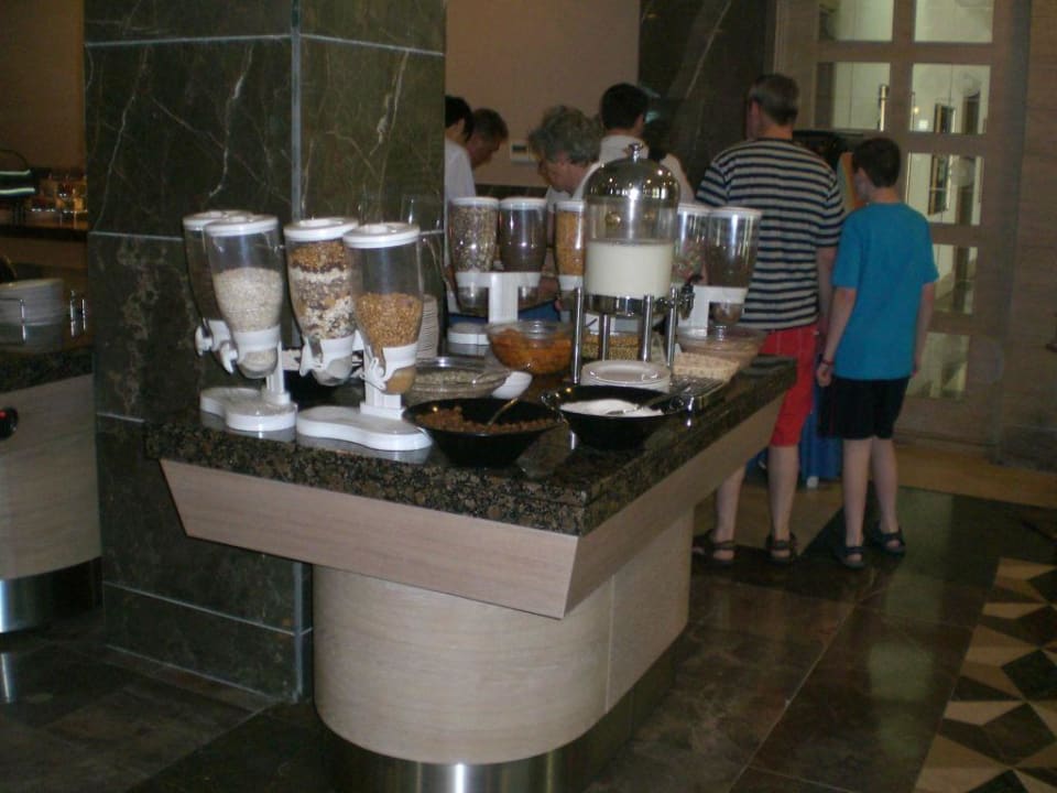 Frühstücksbuffet Alba Queen Hotel