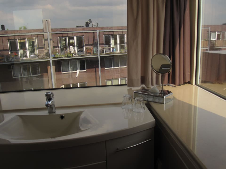 Bad XO Hotels Blue Tower