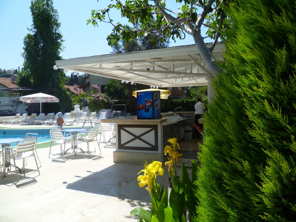 Pool und Bar Dogan Paradise Beach