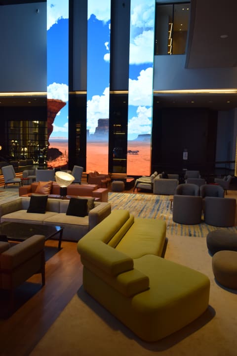 Lobby The WB Abu Dhabi, Curio Collection By Hilton