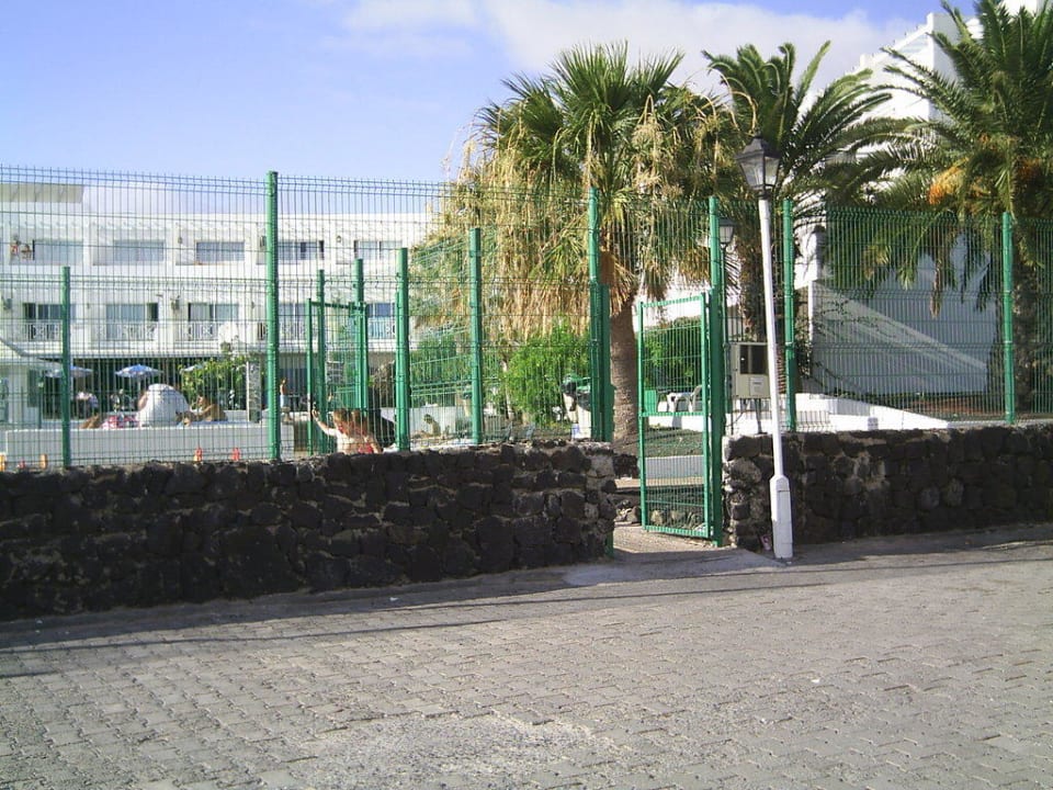 Hinterausgang zum Strand oder Geschäften Sentido Aequora Lanzarote Suite