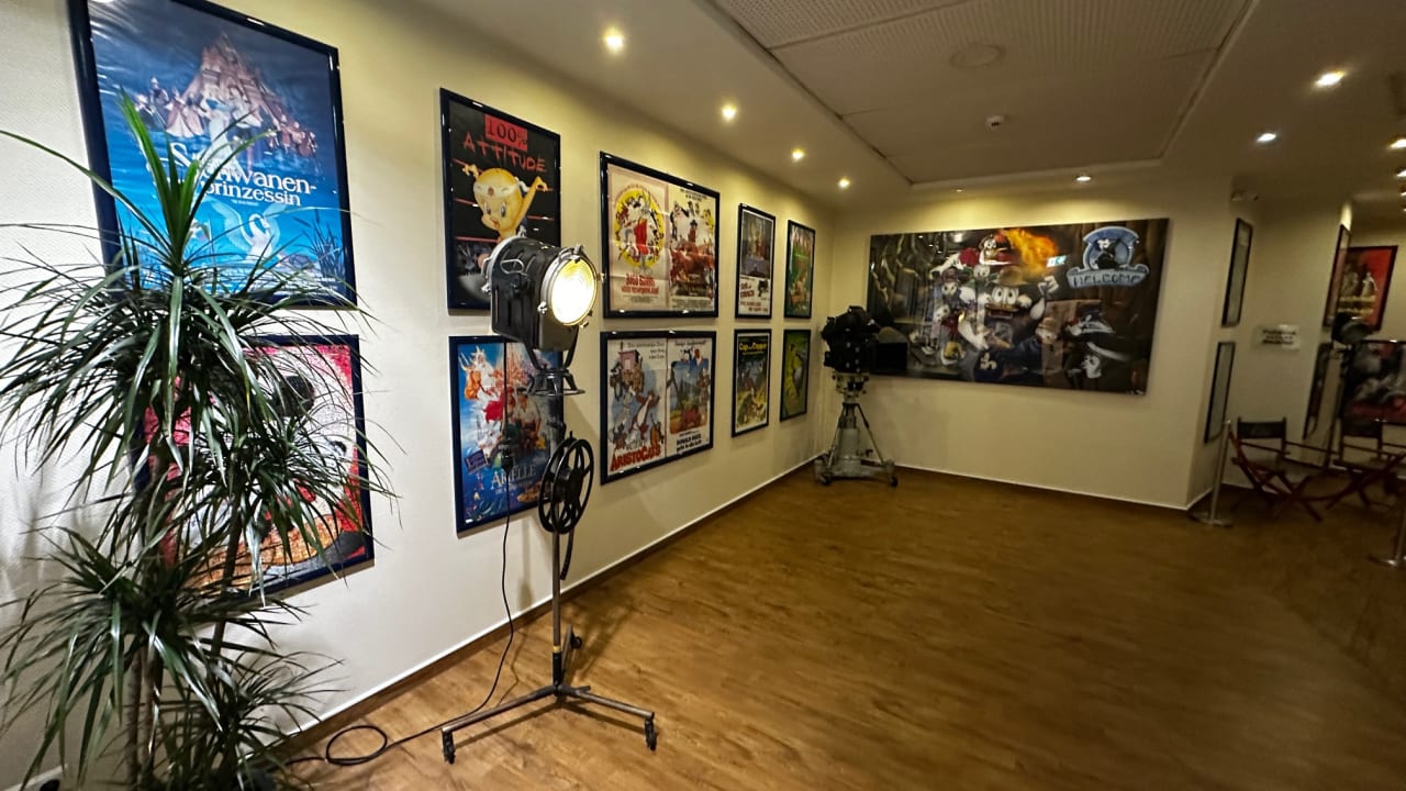 Lobby Hollywood Media Hotel