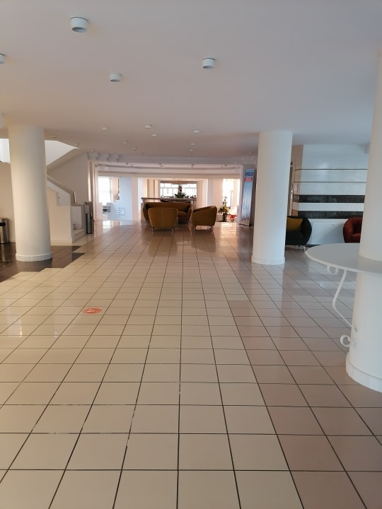 Lobby Anissa Beach & Village