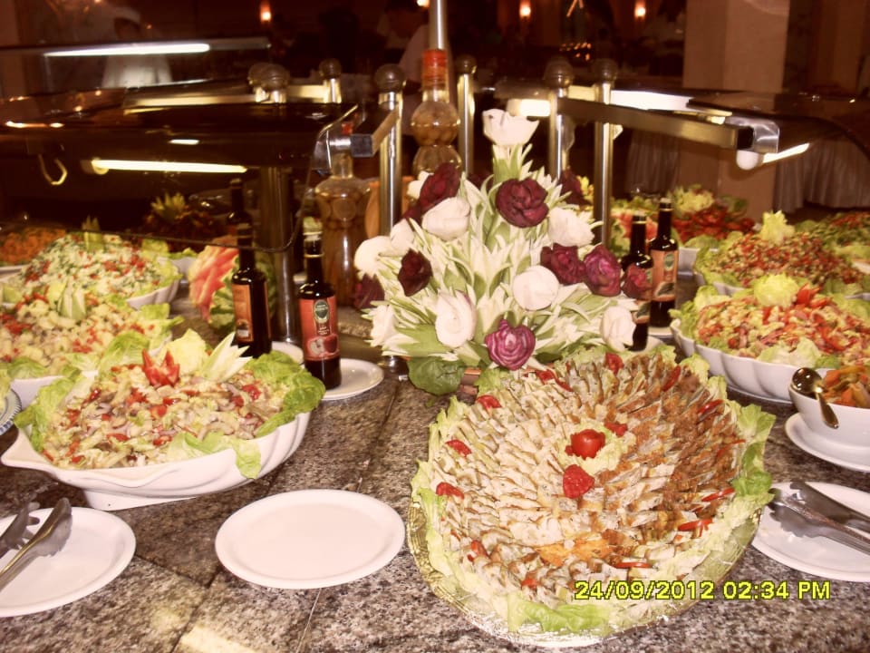 Teil des Salatbuffets Hotel Paradis Palace
