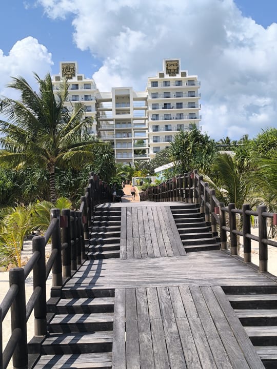 Außenansicht Hotel Riu Jambo