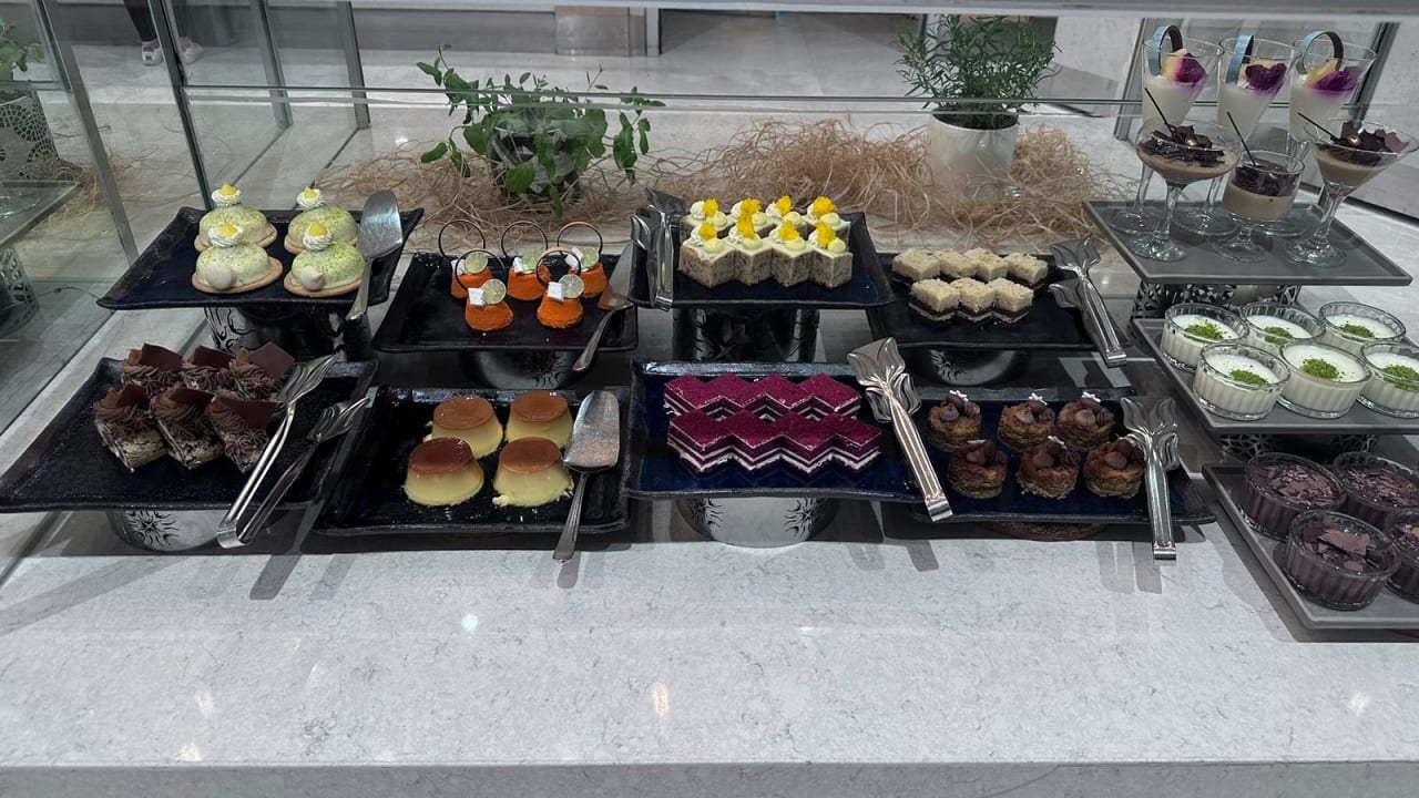 Gastro Acanthus Cennet Barut Collection