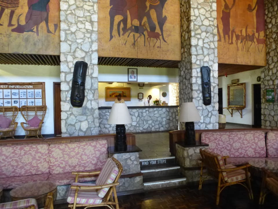 Rezeption Taita Hills Safari Resort & Spa